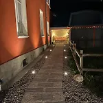 Red House 3*