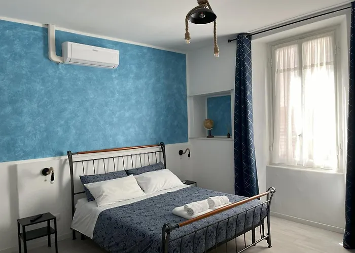 Bed & Breakfast Red House 3*