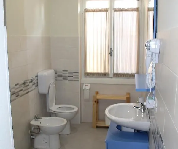 Red House Oda ve Kahvaltı