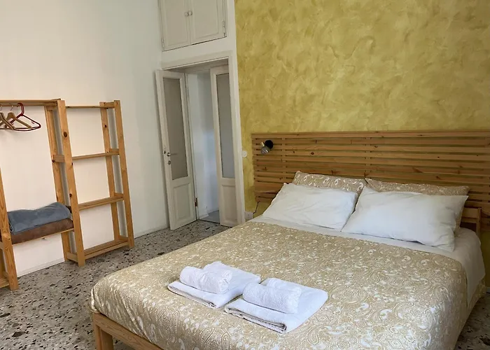 Red House Oda ve Kahvaltı Garlate